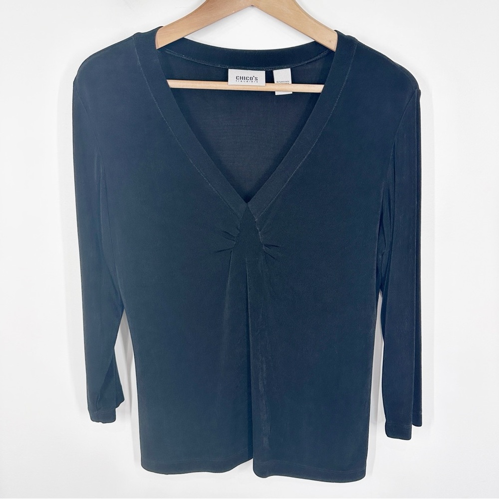 Chicos Traveler Black V Neck Top Size 1 Medium 3/4 Sleeves - Picture 1 of 5